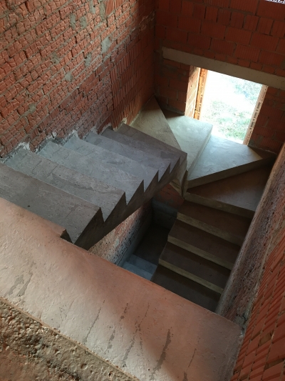 Сданы 2 лестницы п.Суворотское